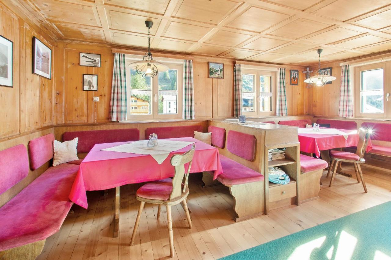 Bed and Breakfast Haus Berghof à Schröcken Extérieur photo
